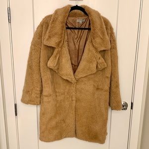 36 Point 5 Women’s Faux Fur Fluffy Jacket